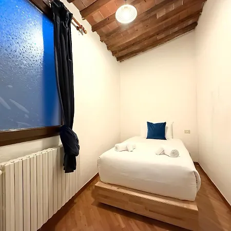 Dimora Storica Di Lusso Vicino Al Duomo Di Brunelleschi Apartament